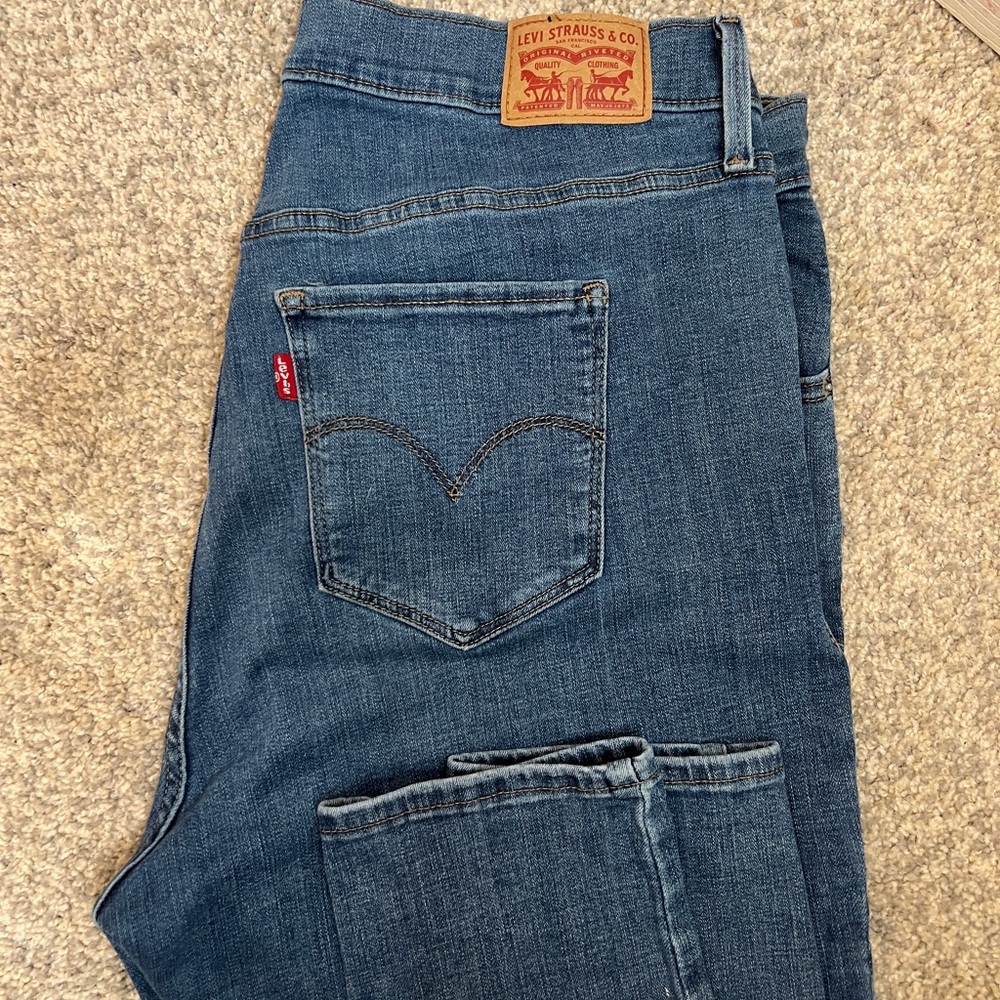 Levi’s High Rise Skinny Jeans